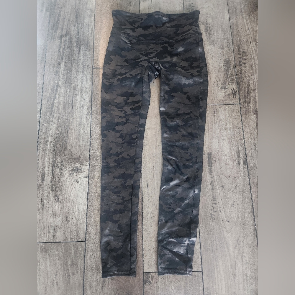 Spanx camo legging